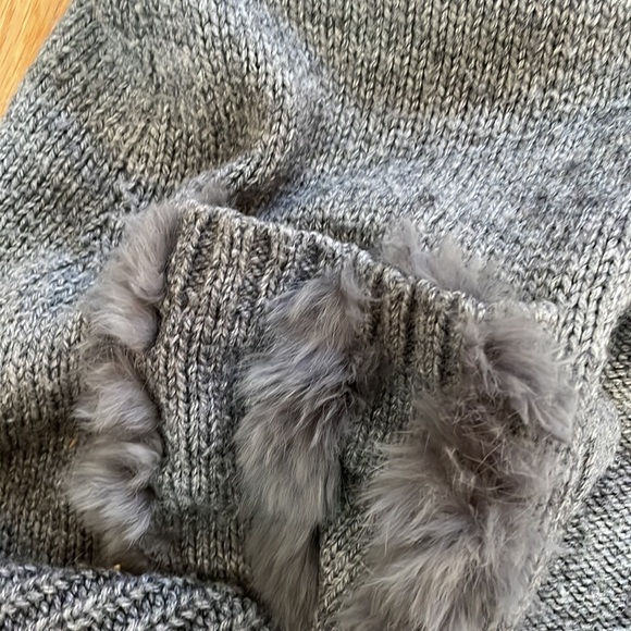 Women’s No-Button Cardigan - Picture 3 of 3